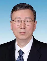 王